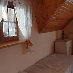 Vikendovy Domcek Tis Грабушице
